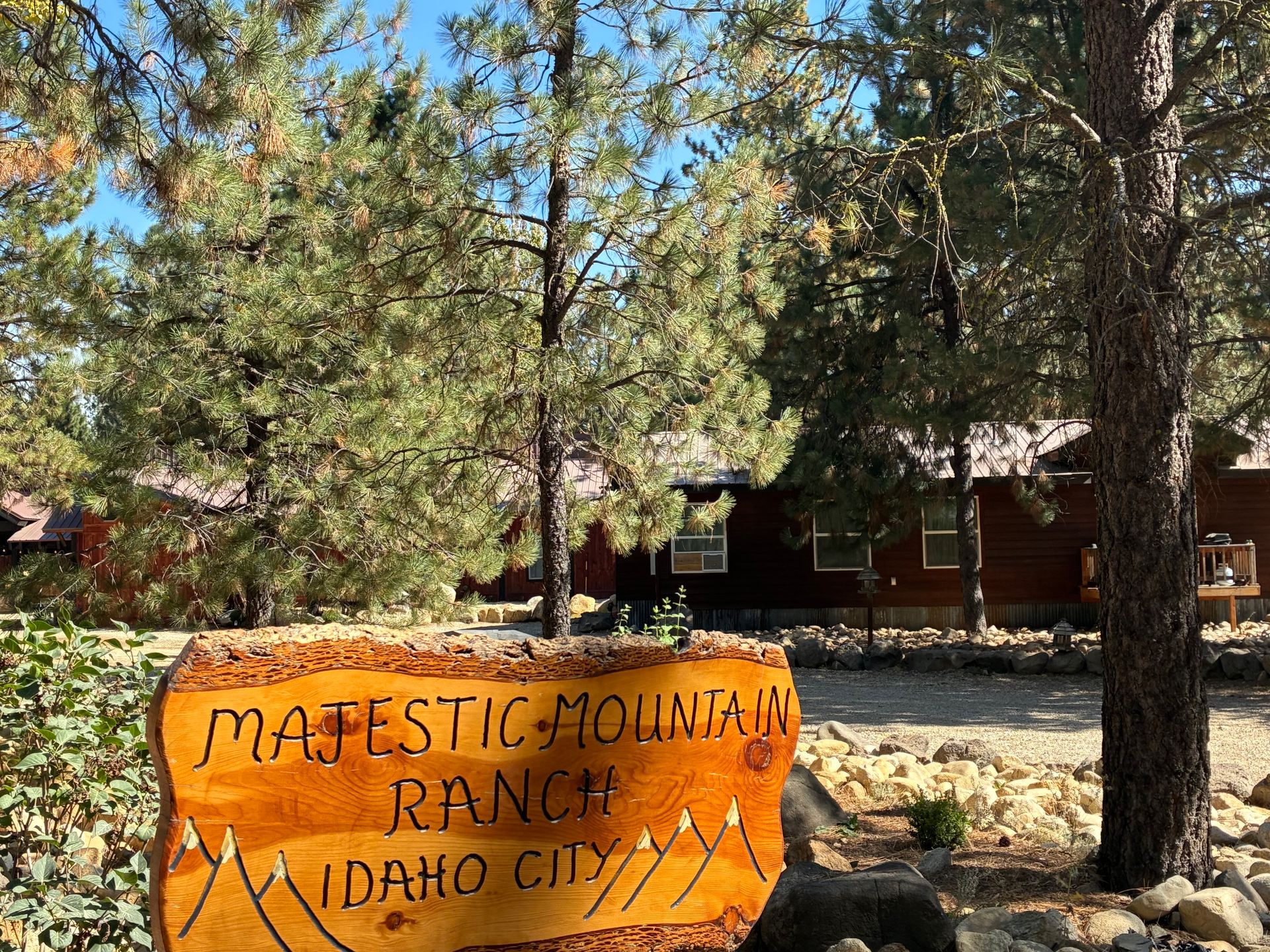 Majestic Mountain Ranch — The Bunkhouse in the Barn